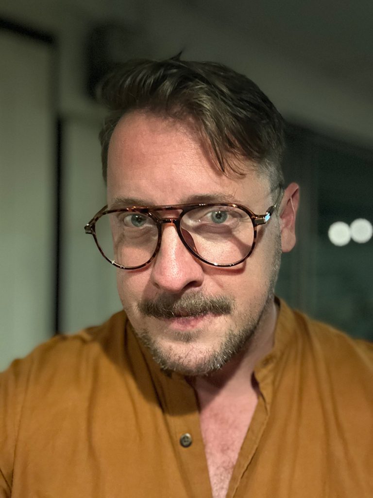 1.-Dennison-Headshot